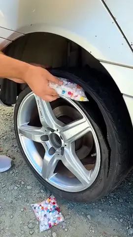 Road trips just became more sticky with this functional melted glue tire 😂 #DIY #craft #handwork #fyp #creative #glue #sketch #decor #carsoctiktok 