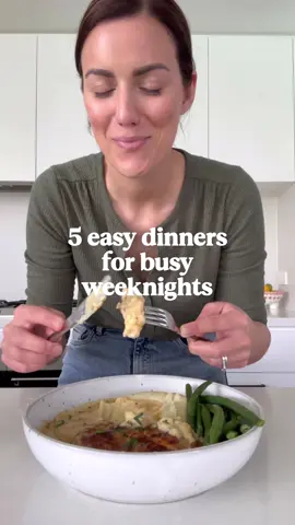 We are on school holidays here and wow… The meal plan has never been more appreciated (or needed!). 😂🙈  Here are 5 easy dinner ideas for this week!  You can find all of these full recipes on my website – and they’re also ALL featured in my new cookbook Simple Dinners Every Day, which is filled with 100+ delicious, easy recipes made with real, accessible ingredients for real life… because even with the best of intentions, dinner can sometimes feel relentless. This book makes dinners feel doable again.  Pre-orders are open, so make sure you pre-order to secure your copy for shipping in early October (international shipping details are listed).  All the recipes and details of the book are on my website (link in bio). Or you can find them here 👇🏻 https://simplehomeedit.com/recipe/5-dinner-ideas-for-this-week/ #easyweeknightmeals #familydinnerideas #quickrecipes #comfortfood #simpledinners #homecooked #mealplanning #dinnerinspo