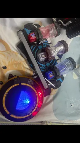 Chán quáaaaa ,tiền để mua driver mới r ai donate cho t điiiii#xuhuong #kamenrider #kamenriderbuild 