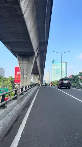 Ambil free (gratis) siapa tau bisa sedikit bermanfaat Footage In Jakarta Jakarta dan sekitarnya https://collshp.com/rizkimshafar #fyp #view #jakarta #siang #Threads #hd #freefootage 