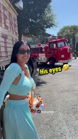 Look at the trucks eyes🤭 #onthisday #blowthisupforme #foryou #disneylandcalifornia #disneylandtiktok #viral #carsoftiktok 