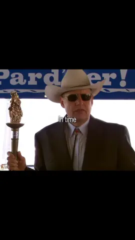 I hope most of this makes sense 😵‍💫 || slowly becoming an #arresteddevelopment account.. (i might make one for modern family idk yet) #mitchellslawyer #sitcom #edit (not really but..) #funny 