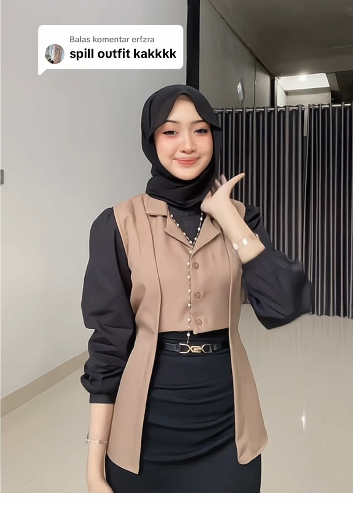 Membalas @erfzra formal outfit buat ngantor - ngampus - or nongki cakepp poll #OOTD #ootdhijab #formaloutfit #outfitinspo #ootdngantor #officeoutfit #vest #officelook #fyp #foryoupage #4u #xybca 