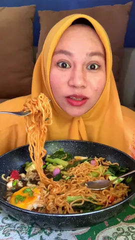 Mukbang dulu 🍜 #fypシ゚ #mukbang #masakansimple #indomie #makanlahap 