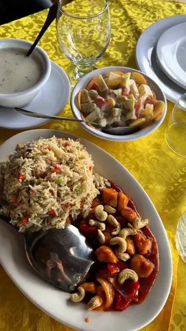 Beautiful place near Murree luxurious hotel rooms and much more 😍 @Hotel Elites Nathiagali  #samiullahfoodsecrets #samiullahrecipes #viralreel #Recipe #nathiagali 