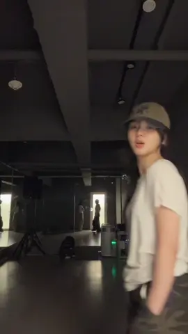 뛰는 래퍼와 나는 래퍼여친
