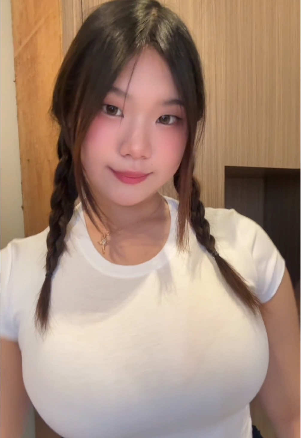 🤨