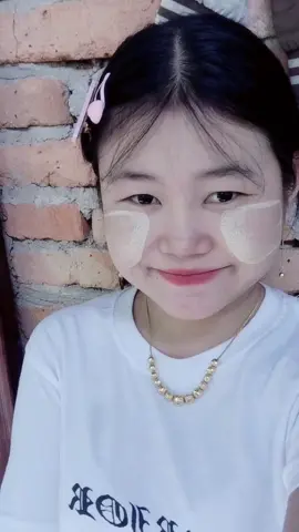 မျက်နှာနဲ့ လည်ပင်းက ကွာနေတယ်😫😑 #foryoupage #tiktokmyanmar #fyppppppppppppppppppppppp 