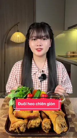 Đuôi heo chiên giòn 😋😋😋 #Dauxotcachua #Mukbang #LearnOnTikTok #ancungtiktok #duoiheochiengion 