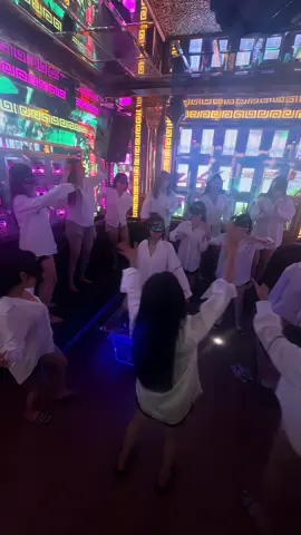 #xuhứongtiktok😋😋😋😋 #ailovetiktok🥰❤️❤️anh #95haugiang🇻🇳❤️ 