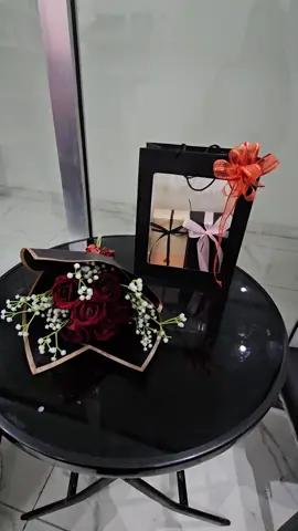 Graduation gift🎁🫶 #the_gift_city #sijayadmagacakuqoran #somaliticktok #hadiyadoquruxbadan #bestgiftforwoman #sijaayadolamaano #babygifts #qalinjabin #bestgiftforman 