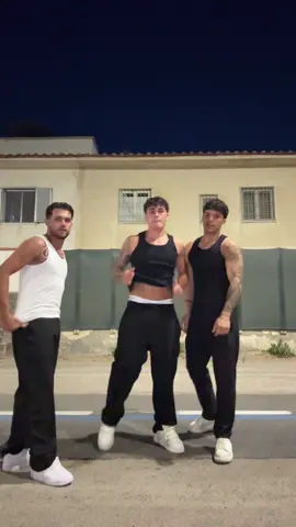 mueveloooo😂😂 @Morenotozzi @D O M E N I C O 💎 