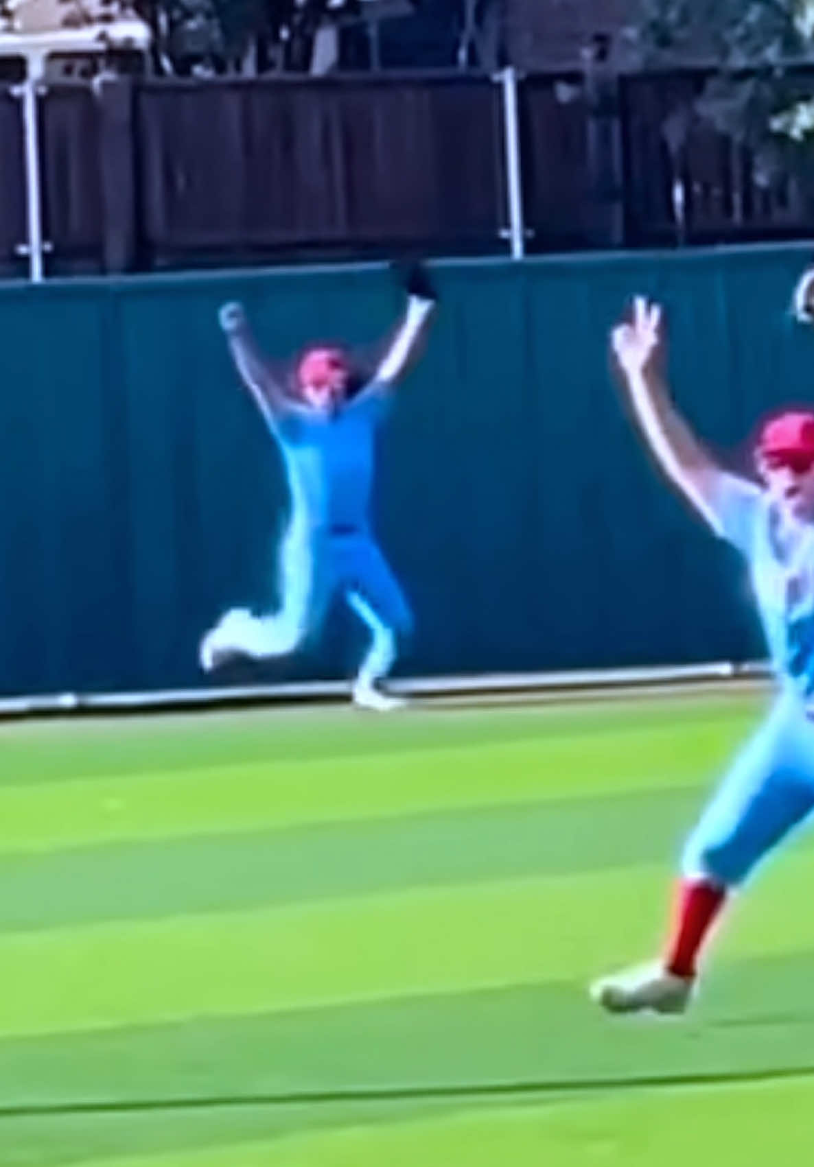 Crazy Catch to Win the State Championship 👀🤯 #fyp #foryou #foryoupage #baseball #sports #viral 