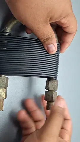 Comment produire 4 000 W d'énergie gratuite à partir d'un gros boulon ? #3technology #freeenergy  #freeelectricity #freeenergygenerator220v 