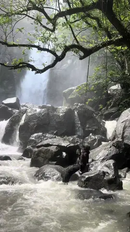 luapkan isi hatimu di komentar #airterjuntomagelli #airterjun #barru #sulseltiktok 