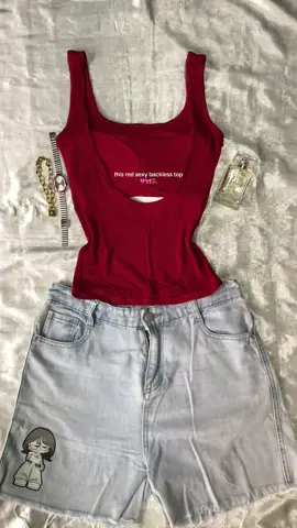this red sexy backless top🔛🔝#backlesstop #redtop #backless 