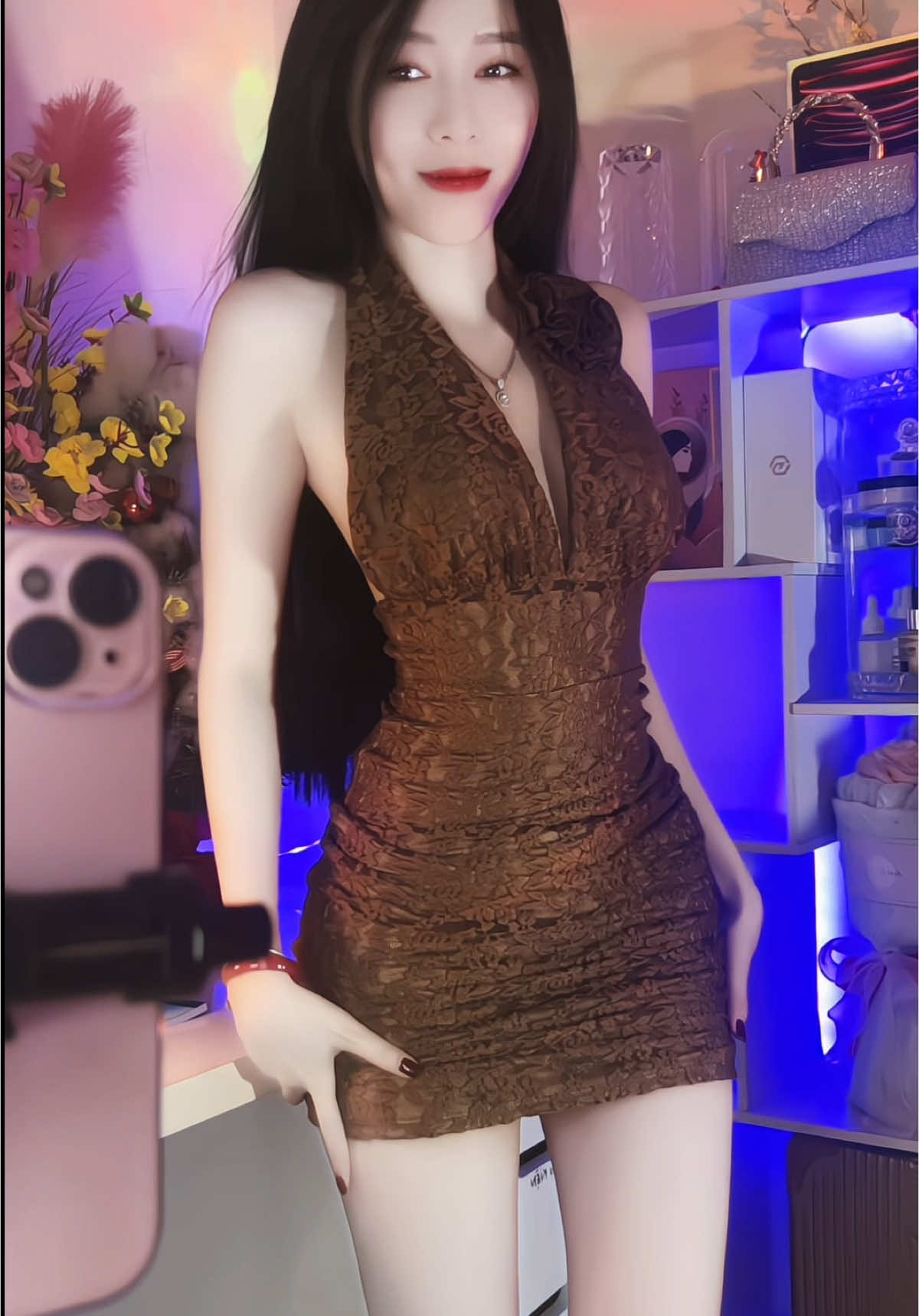 Trả lời @p.my603 bà lụm lẹ đi hong ấy lại hết nữa 🥴#sarahduongreview #sarahduongvlog #sarahduonglive #reviewquanao #phaidepngaynay #reviewlamdep #dambody #damxinh 