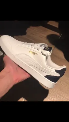 Segue : @importsb7 Tênis puma suffle  Tamanho disponível  39 ao 43