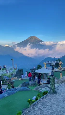 🍃 #fyp #fypシ #fypviral #4upage  #dieng #diengwonosobo #jatenggayeng #4youpage #fypviral #diengtrip #dieng_wonosobo #diengtour #diengwisata #wonosobozone #wonosobohitz #fypシ゚viral #fypシ゚ #pesonaindonesia #jawatengah #tamanlangitdieng 
