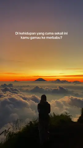 golden sunset merbabu 11 juli✨ #merbabu3142mdpl #merbabuviasuwanting #pendaki #pendakigunung #fypviral @MERBABU VIA SUWANTING