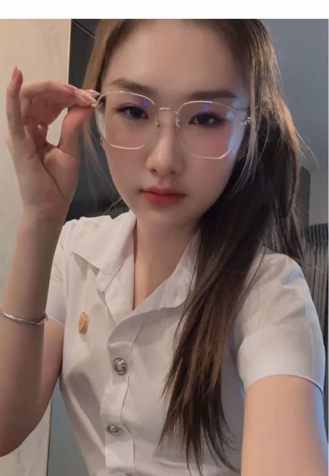 เด็กแว่นอีกละ
