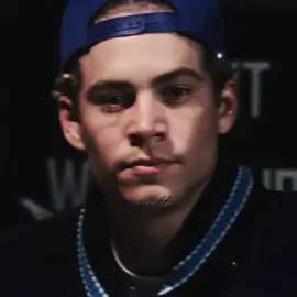 i actually like this one😝#moots? #viralvideos #xyzcba #edit #fyp #paulwalker #lance #quarterback #unflopme #moots  scp: coalogoless on ig audio: @ᴊᴜɴɪᴏʀ .’ 