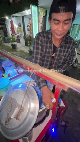 Jarang jarang penjual sekoteng keliling 
