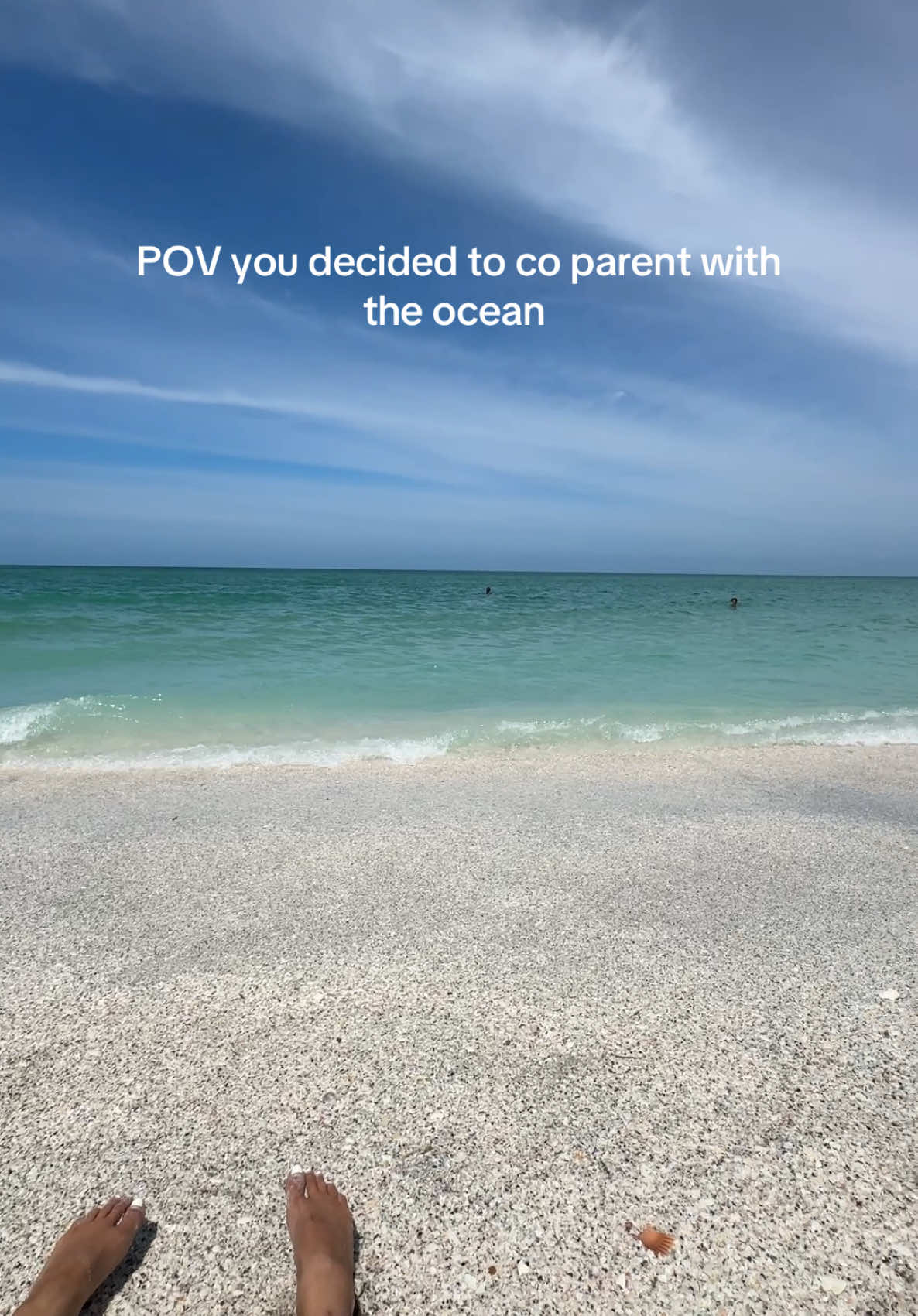 Bringing my baby’s to the ocean brings us all a next level of peace. I love connecting with Mother Nature and all of her beauty 🥹💗 #ocean #beachlife #motherhood #coparenting 