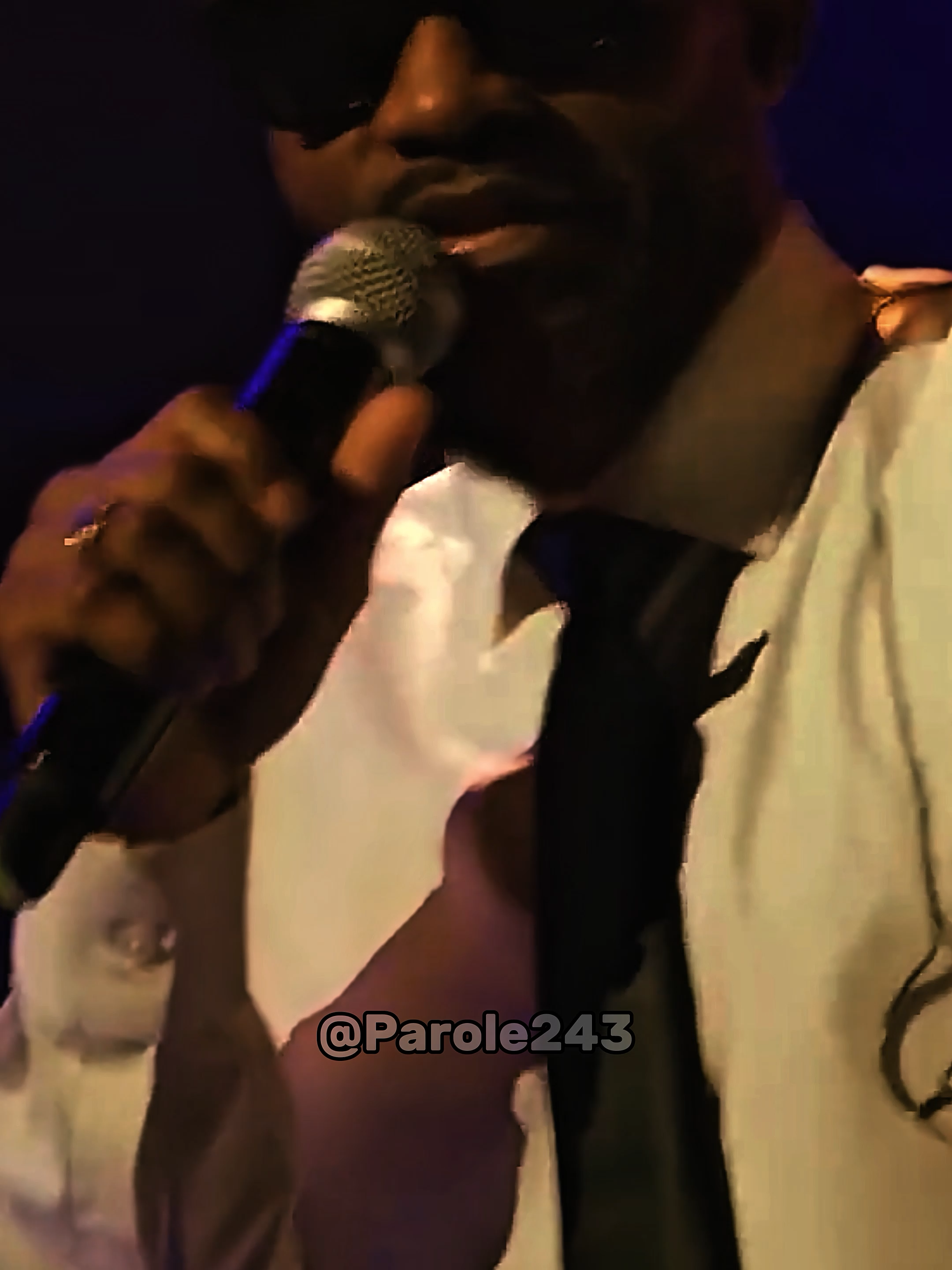 Le temps #fallyipupa  #rhumba #kinshasa🇨🇩 #congolaise🇨🇩 #warriors #aigle🦅 #fyp #pourtoi  #kenyantiktok🇰🇪 #cotedivoire🇨🇮 #music #rhumbalovers😘 #congo  #temps #williamshakespeare