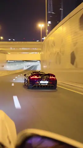 Beauty and the beast #mclaren #765lt #mclaren765lt #dubai #cars 