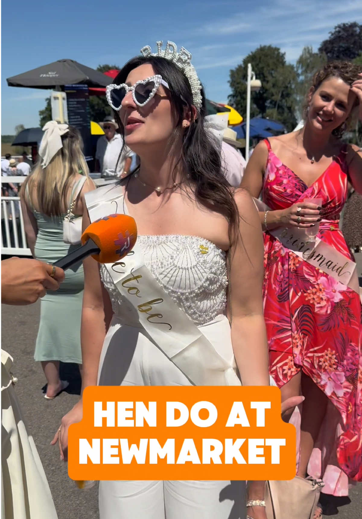 We hope these ladies had an amazing hen do at Newmarket  #RacedayTV #HorseRacing #fashion