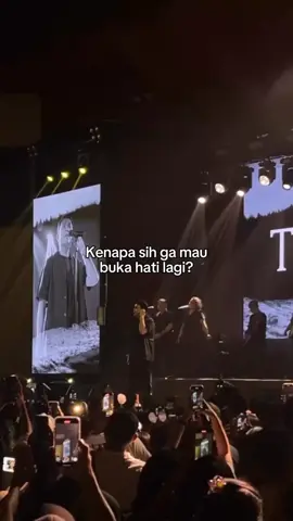 When lagi naksir seseorang tapi ngerasa insecure.🥺🖤#tulus #tulusm #temantulus #storytulus_m #fyp #capcut #CapCut 