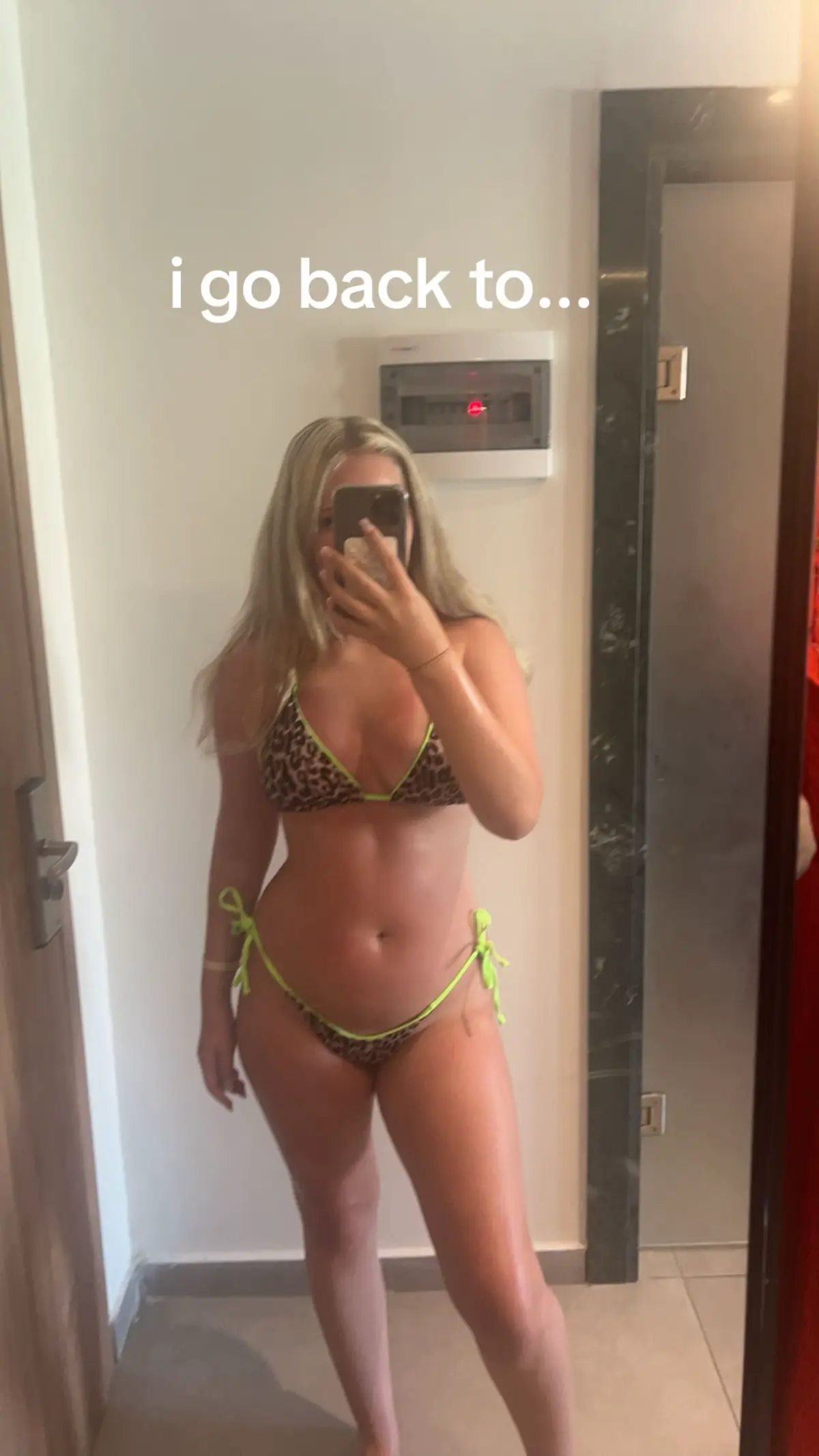 #fypppppppppppppppppppppppppp #fyp #viraltiktok #repost #relateable #FYP #goviralgoviral   #IGoBackToBlack#HairTransformation #BlondeVsBrunette #HairSwitch #HairGlowUp #BackToBlack #FYP #ForYou #POV#TikTokTrend  #BrunetteEnergy #BlondeMoments #HairMood #NewHairWhoDis #HairChameleon #ColorSwitch #AmyWinehouseEnergy #blacktoblackamy #amywinehouse#BackToBlackEnergy #blondtobrown 