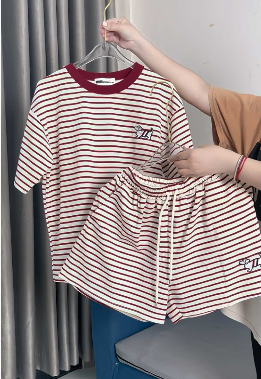 Set bộ cộc tay logo cún xinh #dobonu #setboxinh #dobonumacnha #doboxinh #setbomacnha #xuhuong 