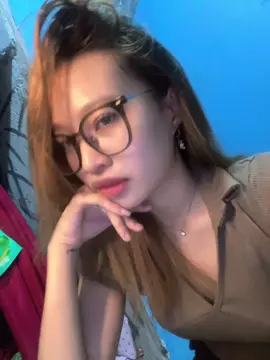 ni tangan jba tremor dg nyd noh😭
