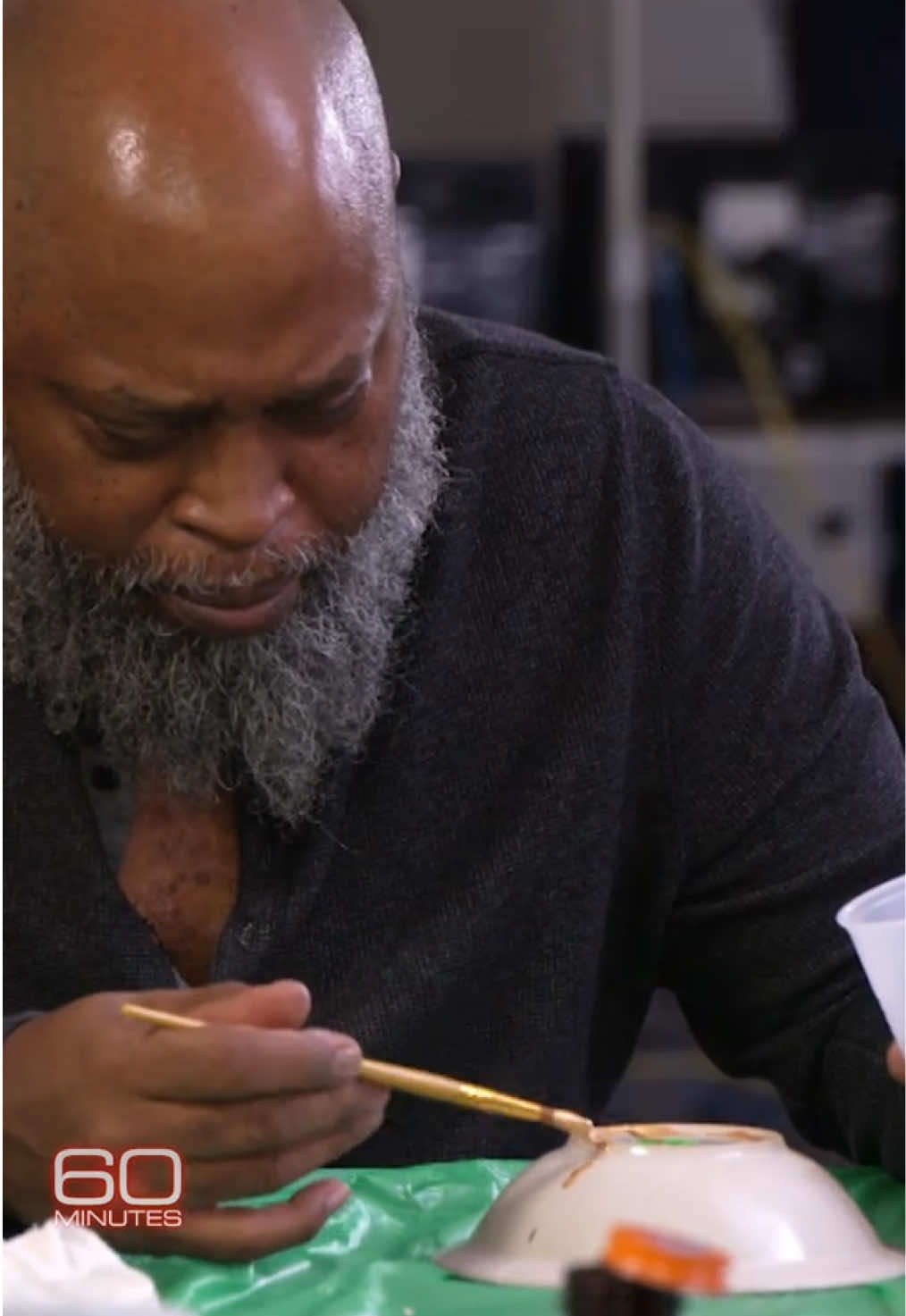 “Even in our broken places, we’re still beautiful because we’re strong at our broken places,” says Jennifer Thompson, explaining the Japanese practice of kintsugi, meaning “golden repair.” #60minutes #kintsugi #healing
