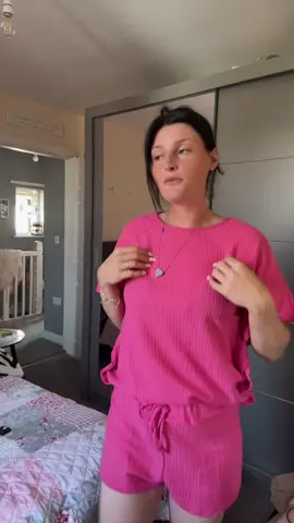 #womenset #womensclothes #sunmer #shorts #2piecesset #womenswear #sunmermusthaves #summerclothes #summervibe #fypagess #ticktokmademebuyit #clicktheyellowbasket #bargain 