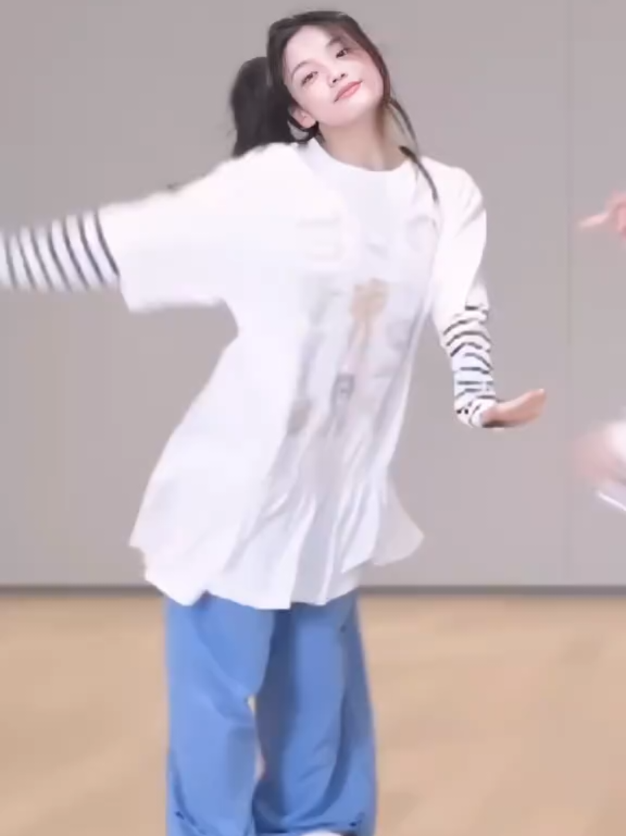 iroha fancam || vo criar um journal, vo cola mt coisa nele vey💁‍♀️💥 || #iroha #illit #fancam #fyp #miocamsy 