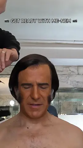 ¿Cuánto tiempo creen que llevaba transformarse en Menem? 👀⏳