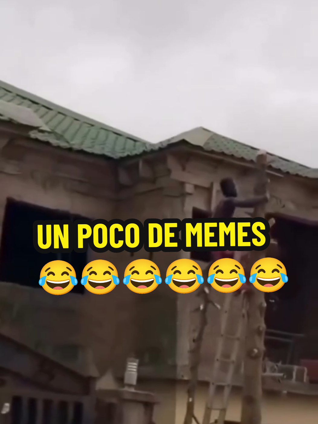 se quedó sin pantalon y sin dignidad 😂😂😂😂😂😔  #memestiktok #Fail #meme #fyp #humorlatino #paratiiiiiiiiiiiiiiiiiiiiiiiiiiiiiii #humor 