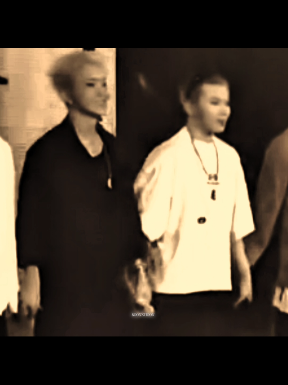 I can't get enough of this yet  #woozi #hoshi 