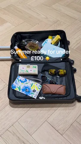 Packing for your summer holiday? Here’s how to pack your suitcase without breaking the bank. 💸 Shop @kate spade new york accessories, must-have beauty from @The Cosmetics Company Store, and head-turning sunnies from @@sunglasshut - all under the £100. 🔥  #TheO2 #OutletShoppingAtTheO2 #summerpacking #travelessentials #summermusthaves