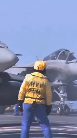 #airforce #usairforce #aircraft #usaf #aviation #aviationlife #fighterjet #jet 