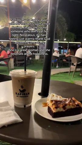 Seeing my ex happy again with her new bf is such a nice feeling. Finally she found someone who will treat her right. No jealous, no hard feeling just wanna thank God answering one of my prayers. She's a great woman and she deserves all the happiness.
