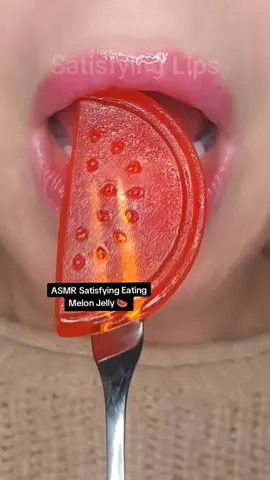 ASMR Satisfying Eating Melon Jelly 🍉 #asmr #emojichallenge #satisfyinglips 