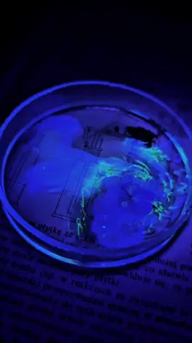 Poisoned Molecular Storm 🧬🌩 #laboratory #foryou #ochem 