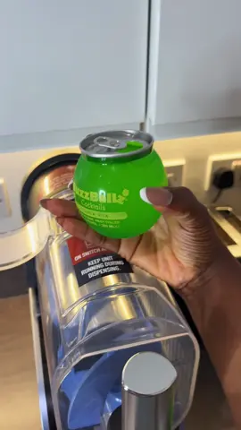 Day 4 of making slushies @Ninja UK  #ninjaappliances #ninja #ninjaslushi #frozendrinks #Slushie #Slushies #slushiemachine   
