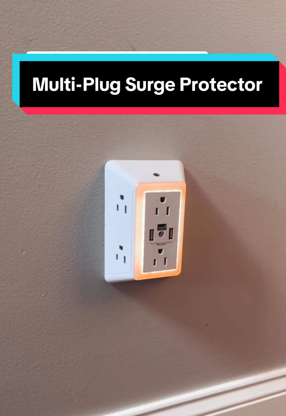 This plug has six electrical outlets, two USB outlets and one USB-C outlet AND a sensor that turns on a nightlight when the lights go out😍 #dealsforyoudays #tiktokshopsummerturnup #tiktokshopbacktoschool #chargers #organizerideas #MomsofTikTok #officeorganization 