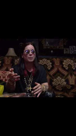 The Osbournes S1E8 #theosbournes #ozzyosbourne #sharonosbourne #blacksabbath #yungbludarmy #y2k #2000snostalgia #throwback 