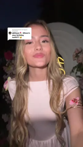 Antwort auf @Aყα ᥫ᭡  Is it giving birthday vibes? 🎂💖
